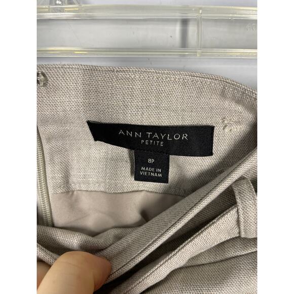 Ann Taylor, Sz 8P, Tan Pencil Skirt, Belted, Textured Woven, Lined, EUC, Petite - Picture 3 of 7